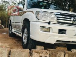 تويوتا لاندكروزر